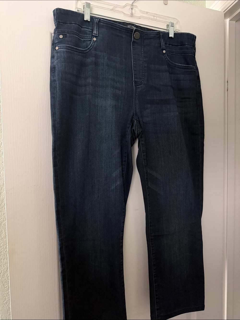 Liverpool | Straight-Leg Jeans in Dark Indigo